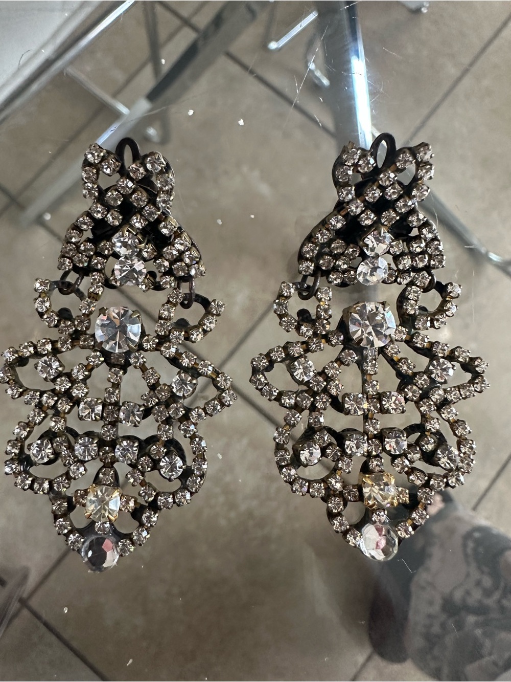 Astolfo Filigree Drop Earrings - Clear Crystal